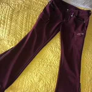 Volcom women’s Shi snowboard pant